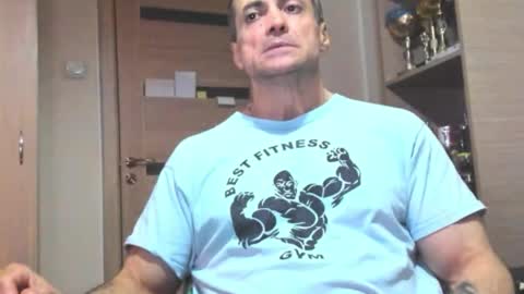 Laz online show from November 19, 9:52 am