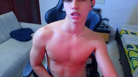 carl_dixon online show from November 6, 12:46 am