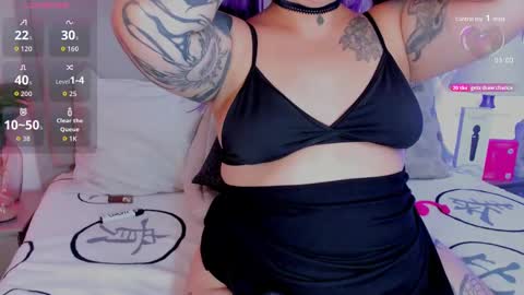 Snapshot of carlaguzman_ chatting on September 26, 3:42 pm Carla online show from September 26, 3:42 pm