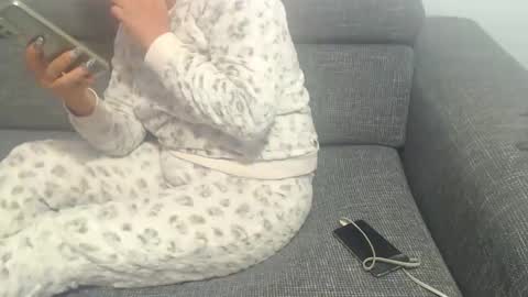 Snapshot of carlasweet00 chatting on December 2, 12:12 am carlasweet00 online show from December 2, 12:12 am