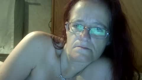 carleeswoman08 online show from June 24, 11:50 am