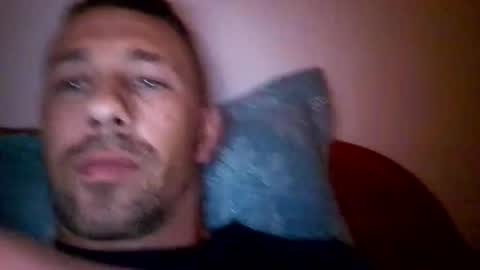 Snapshot of carloscadiz11 chatting on October 12, 12:03 am carloscadiz11 online show from October 12, 12:03 am