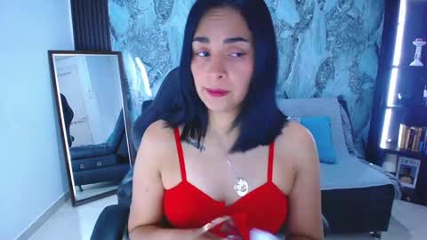 Carlota online show from November 3, 2:07 pm