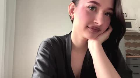 Amina online show from May 6, 9:26 am