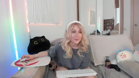 carol_may_ online show from March 14, 11:36 am