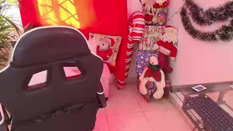 CAROL online show from December 15, 1:07 pm