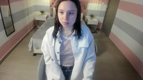 Snapshot of carol_pinter chatting on February 14, 12:14 pm Carol  online show from February 14, 12:14 pm