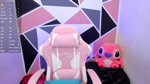 Snapshot of carol_pinter chatting on September 13, 7:38 pm Carol  online show from September 13, 7:38 pm