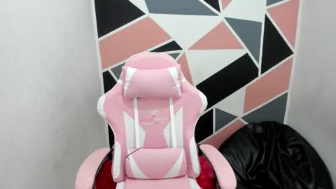 Snapshot of carol_pinter chatting on September 27, 11:13 pm Carol  online show from September 27, 11:13 pm