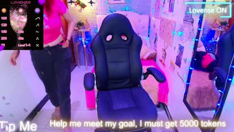 Carolin  online show from January 31, 9:27 am