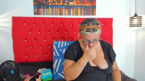 Carolina online show from October 21, 7:06 pm