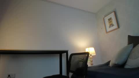  Caroline  online show from February 24, 11:24 am