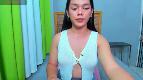 caroline_east online show from January 19, 3:11 pm