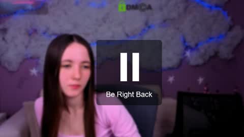 Caroline online show from June 18, 7:41 pm