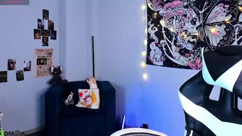 CarolineRichter online show from April 16, 2:44 am