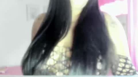 Snapshot of carolinewhite01 chatting on September 23, 10:05 pm Caroline  online show from September 23, 10:05 pm