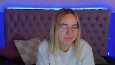 CarollFlexx online show from November 5, 9:22 am