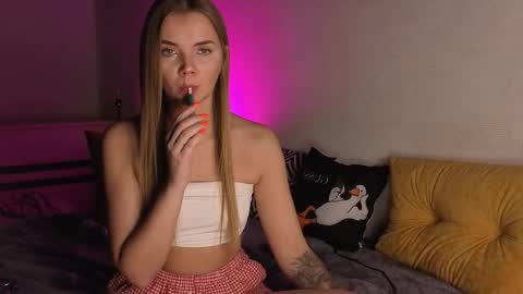 carriebradshawww online show from December 18, 7:20 pm