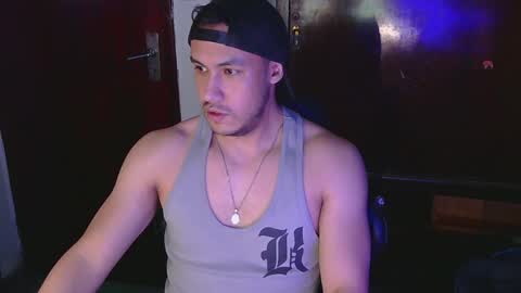 Snapshot of casas_oom chatting on December 7, 8:16 am online show from December 7, 8:16 am