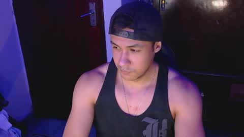 Snapshot of casas_oom chatting on March 2, 5:33 am online show from March 2, 5:33 am