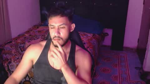 Snapshot of casas_oom chatting on October 25, 4:02 am online show from October 25, 4:02 am