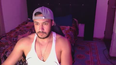 Snapshot of casas_oom chatting on October 12, 6:17 am online show from October 12, 6:17 am