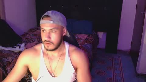 Snapshot of casas_oom chatting on November 1, 4:33 am online show from November 1, 4:33 am