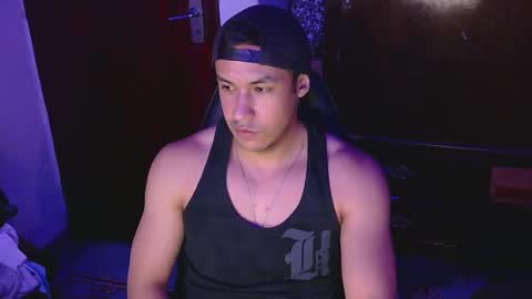 Snapshot of casas_oom chatting on March 2, 8:38 am online show from March 2, 8:38 am