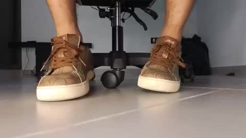 cash_master777 online show from December 15, 11:56 pm