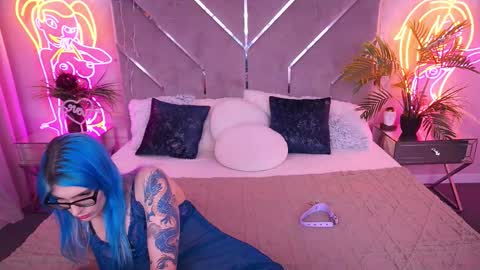 Cassandra online show from March 24, 7:47 am