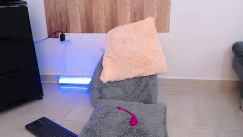 Susana independent model online show from December 16, 2:16 pm