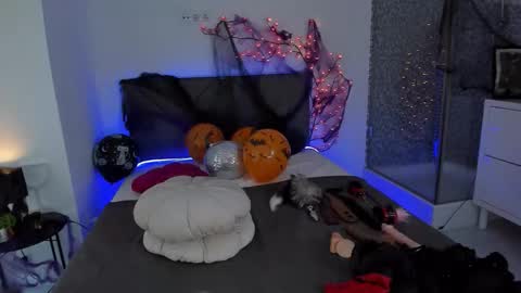 Cassie online show from October 26, 6:36 am