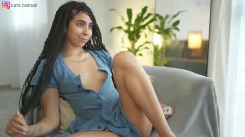 Catalina online show from March 6, 3:11 pm