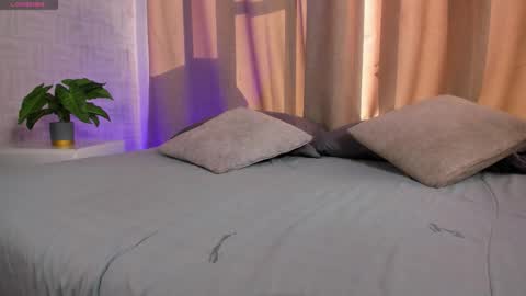 catalella_rouse online show from March 28, 9:16 pm