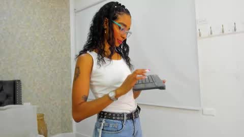 Snapshot of cataleya_wayne chatting on October 9, 7:30 pm Cataleya online show from October 9, 7:30 pm