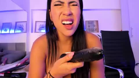 Snapshot of catalinamuss_ chatting on February 10, 8:31 pm Catalina online show from February 10, 8:31 pm