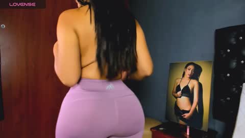 Catalina online show from December 4, 6:18 pm