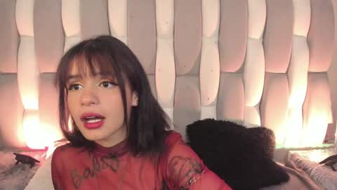 Cat  online show from December 21, 3:53 pm