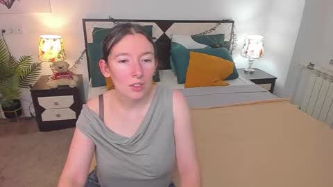 Catrin online show from October 15, 8:15 am