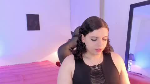 Catleya  online show from November 25, 8:40 pm