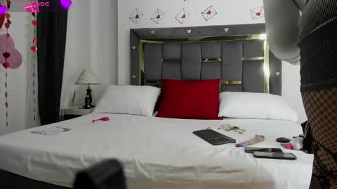 Catleya online show from February 17, 12:37 pm