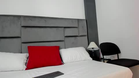 Catleya online show from January 13, 12:24 pm