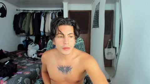 catnuaa online show from December 24, 9:11 pm