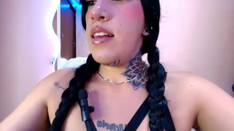 Cattleya online show from March 9, 4:39 am