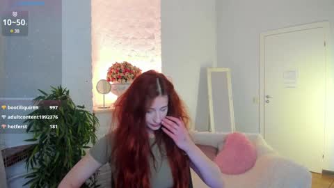 caty_cuddly online show from January 31, 11:56 am