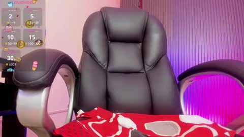 caty online show from October 25, 9:08 am