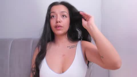 caylincollins online show from April 16, 3:06 am