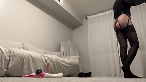 cd_pr1nc3ss online show from February 9, 6:33 am