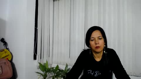 ceci online show from March 10, 3:34 am