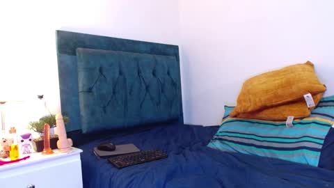 Cedrixx10 online show from October 26, 1:17 am